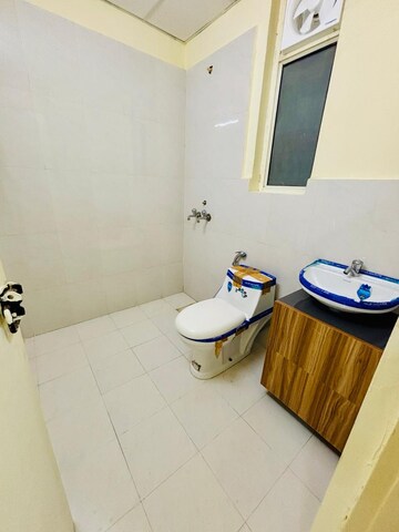 Furnished Amenities in 2 BHK Apartment at Pyramid Heights, Sector 85 – for Rent