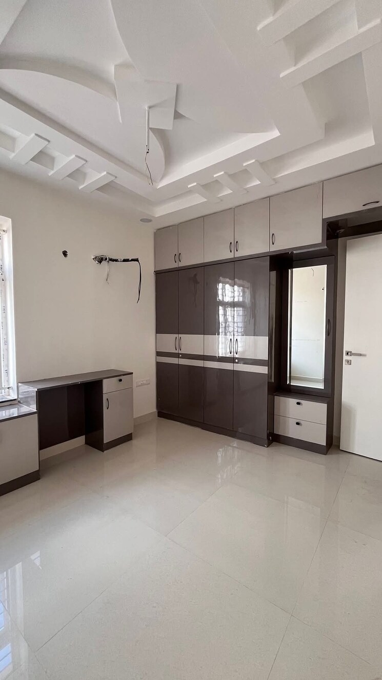 Room, begumpet 3 Bedroom 1800 Sq.Ft. Apartment In Begumpet Hyderabad 8592523