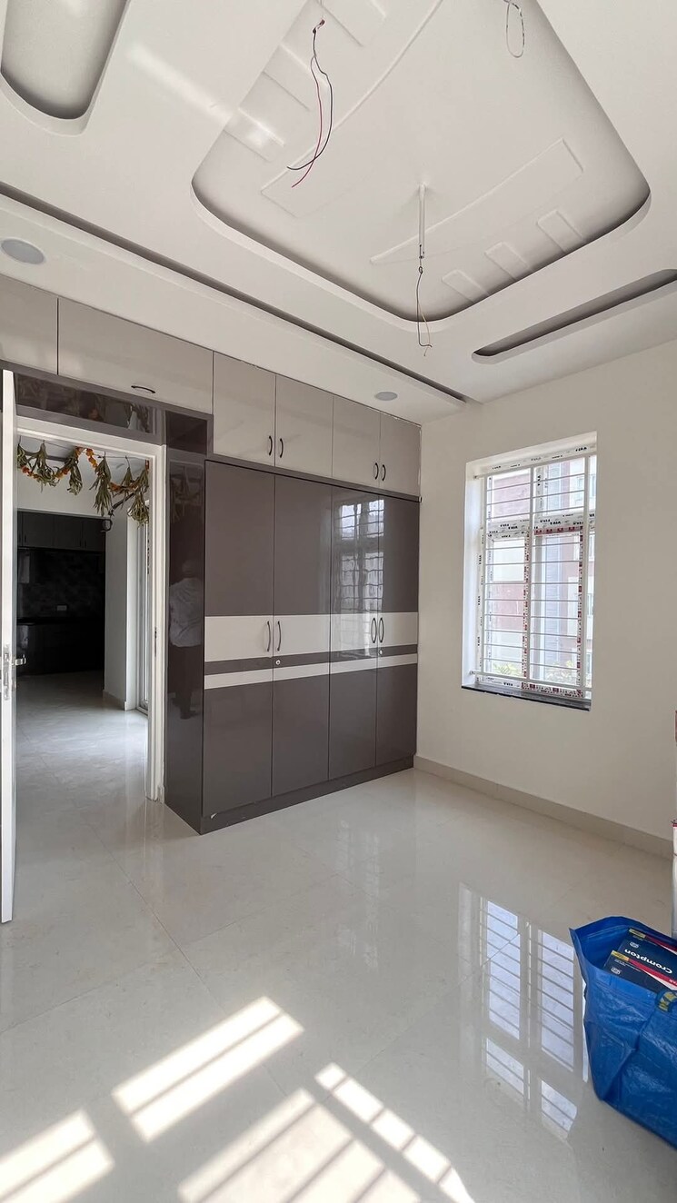 Room, begumpet 3 Bedroom 1800 Sq.Ft. Apartment In Begumpet Hyderabad 8592523