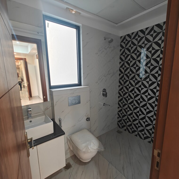 Bathroom, ansal-api-esencia 4 Bedroom 2700 Sq.Ft. Builder Floor In Sector 67 Gurgaon 8592541