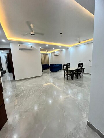 4 BHK Builder Floor For Rent in Sector 55