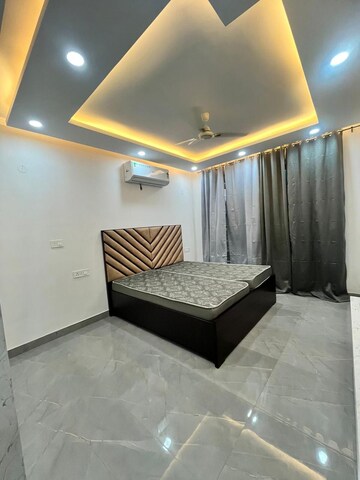 Living Room in 4 BHK Builder Floor at Sector 55 – for Rent