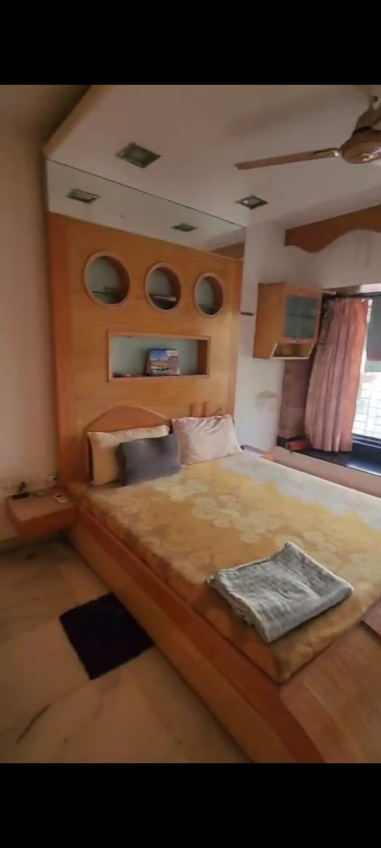 Room, vile parle east 4 Bedroom 1800 Sq.Ft. Apartment In Vile Parle East Mumbai 8592563