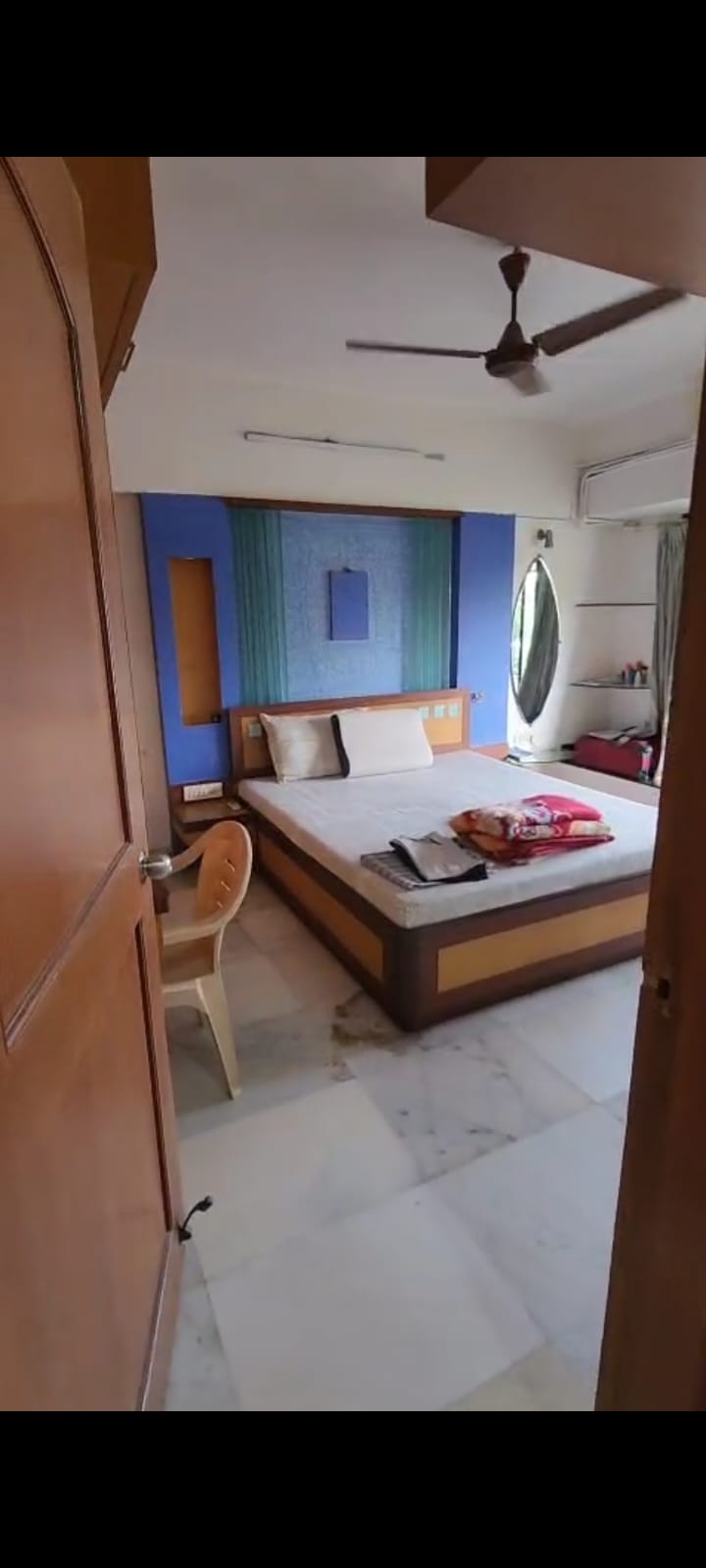 4 BHK Apartment For Rent in Vile Parle East