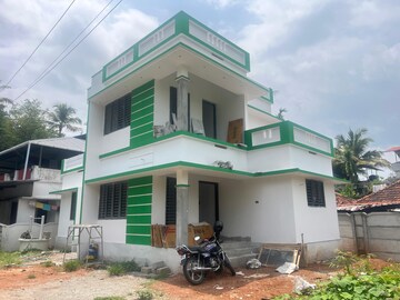 3 BHK Villa For Sale in Thrissur 1