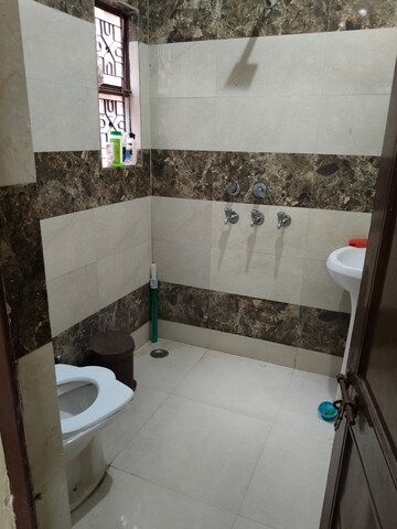 Attached Bathroom in 2 BHK Apartment at Paschim Vihar – for Rent
