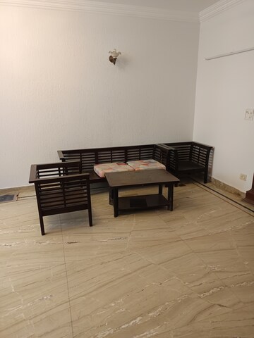 Staircase in 3 BHK Builder Floor at Uppal Southend, Sector 49 – for Rent