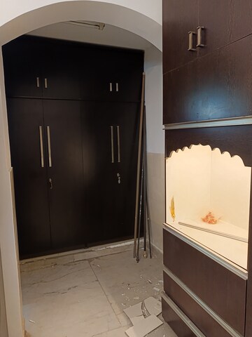Furnished Amenities in 3 BHK Builder Floor at Uppal Southend, Sector 49 – for Rent