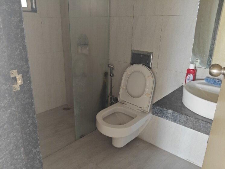 Bathroom, godrej-central 1 Bedroom 460 Sq.Ft. Apartment In Chembur Mumbai 8592693