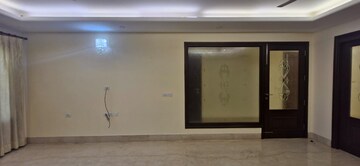 Room in 4 BHK Builder Floor at Greater Kailash ii – for Rent