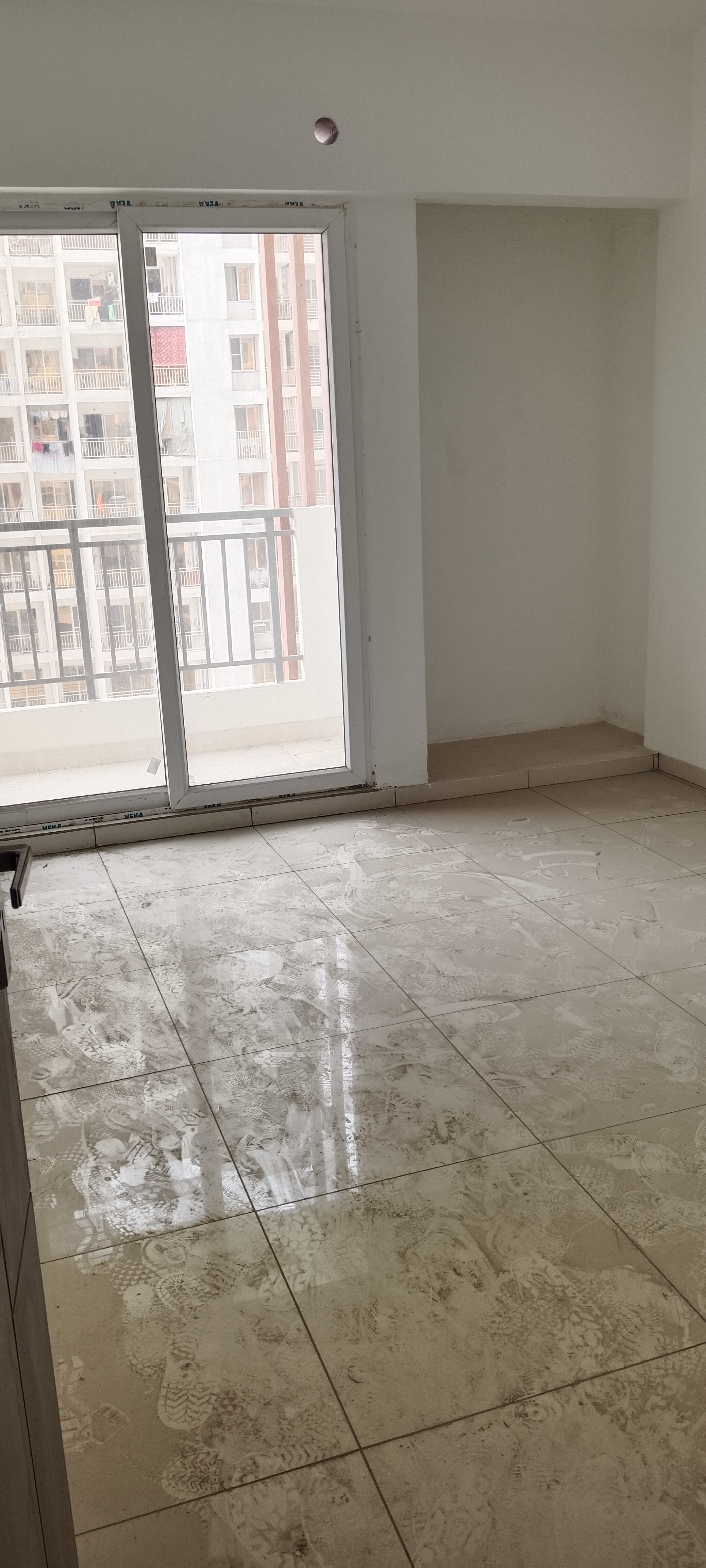 3 BHK Apartment For Sale in Nirala Estate II