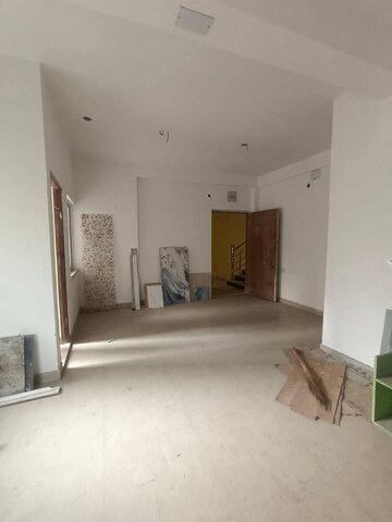 Room in 2 BHK Builder Floor at Behala – for Sale