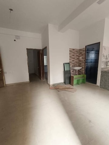 Room in 2 BHK Builder Floor at Behala – for Sale