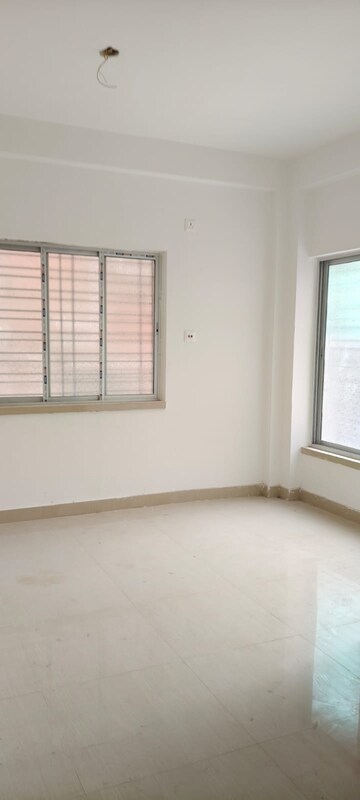 Room in 2 BHK Builder Floor at Behala – for Sale