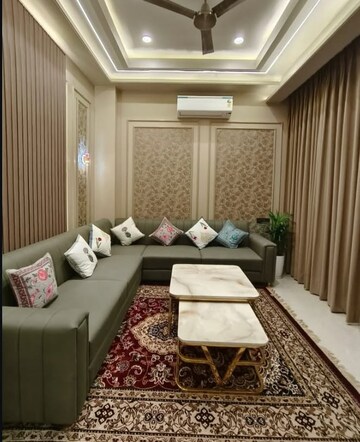 Bedroom in 4 BHK Builder Floor at Sector 33 – for Sale