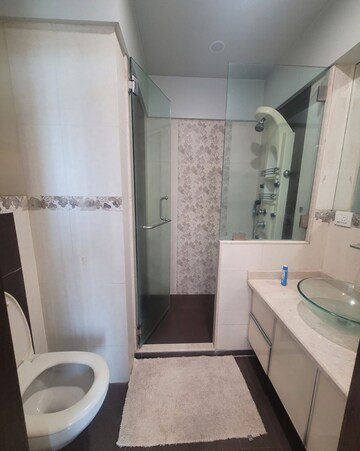 Bathroom in 2.5 BHK Apartment at Oberoi Realty Woods, Goregaon East – for Rent