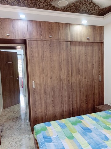 Bedroom in 2 BHK Apartment at Bandra West – for Rent
