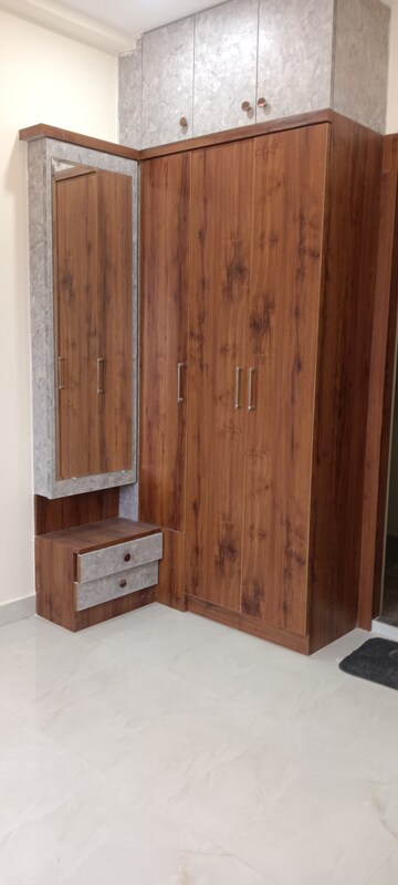 Furnished Amenities in 3 BHK Apartment at Kondapur – for Rent