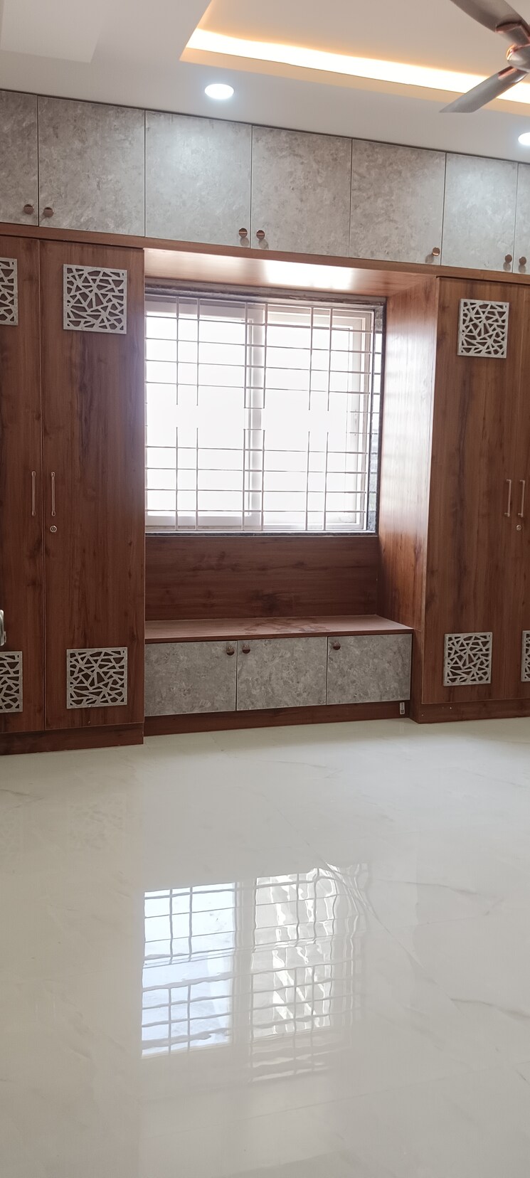 Room, kondapur 3 Bedroom 1800 Sq.Ft. Apartment In Kondapur Hyderabad 8592797