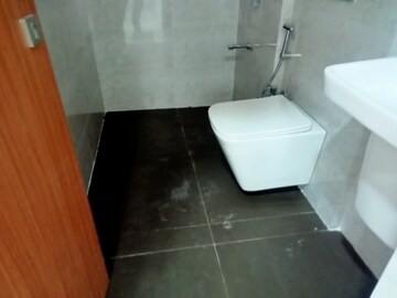 Bathroom in 1 BHK Apartment at Dynamix Avanya, Dahisar East – for Rent