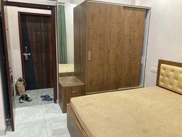 1 RK Builder Floor For Rent in Sector 40