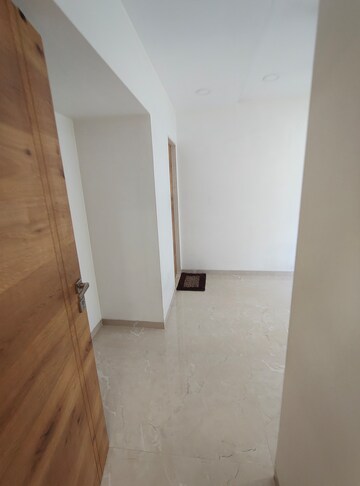 Room in 1 BHK Apartment at Gurukrupa Devam Majesty, Ghatkopar East – for Rent