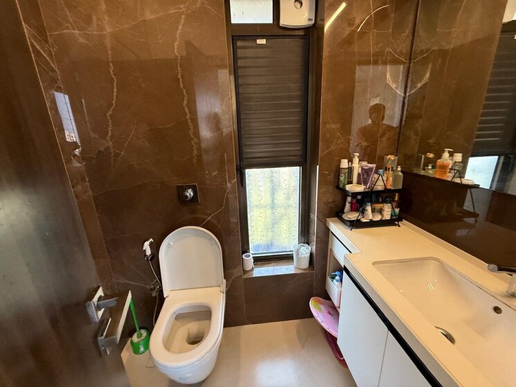 Bathroom, bandra west 3 Bedroom 1200 Sq.Ft. Apartment In Bandra West Mumbai 8592880