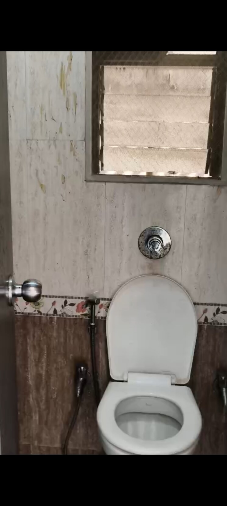 Bathroom, vitthal-krupa-building 3 Bedroom 900 Sq.Ft. Apartment In Vakola Mumbai 8592904