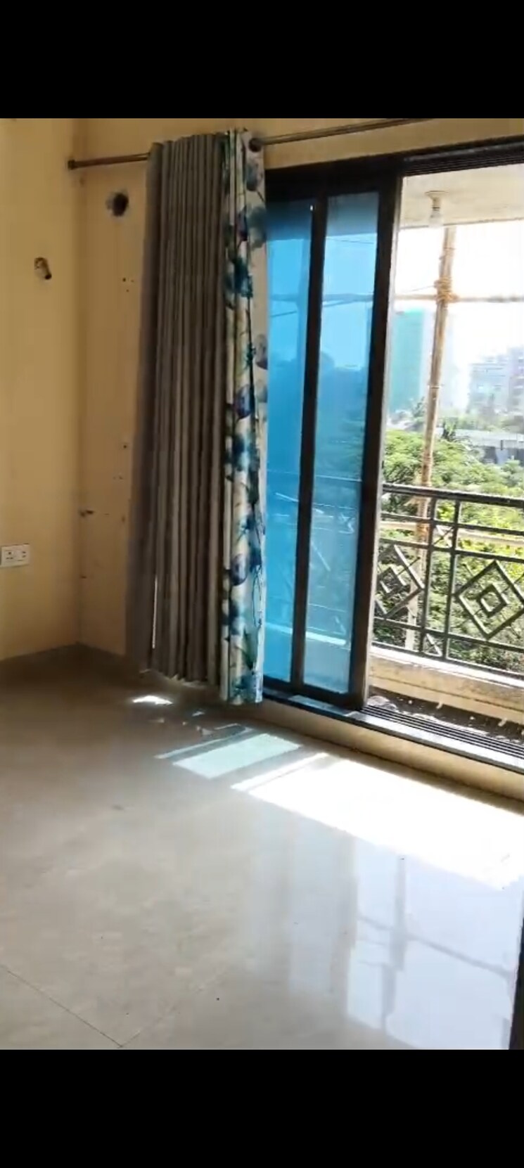 Balcony, vitthal-krupa-building 3 Bedroom 900 Sq.Ft. Apartment In Vakola Mumbai 8592904