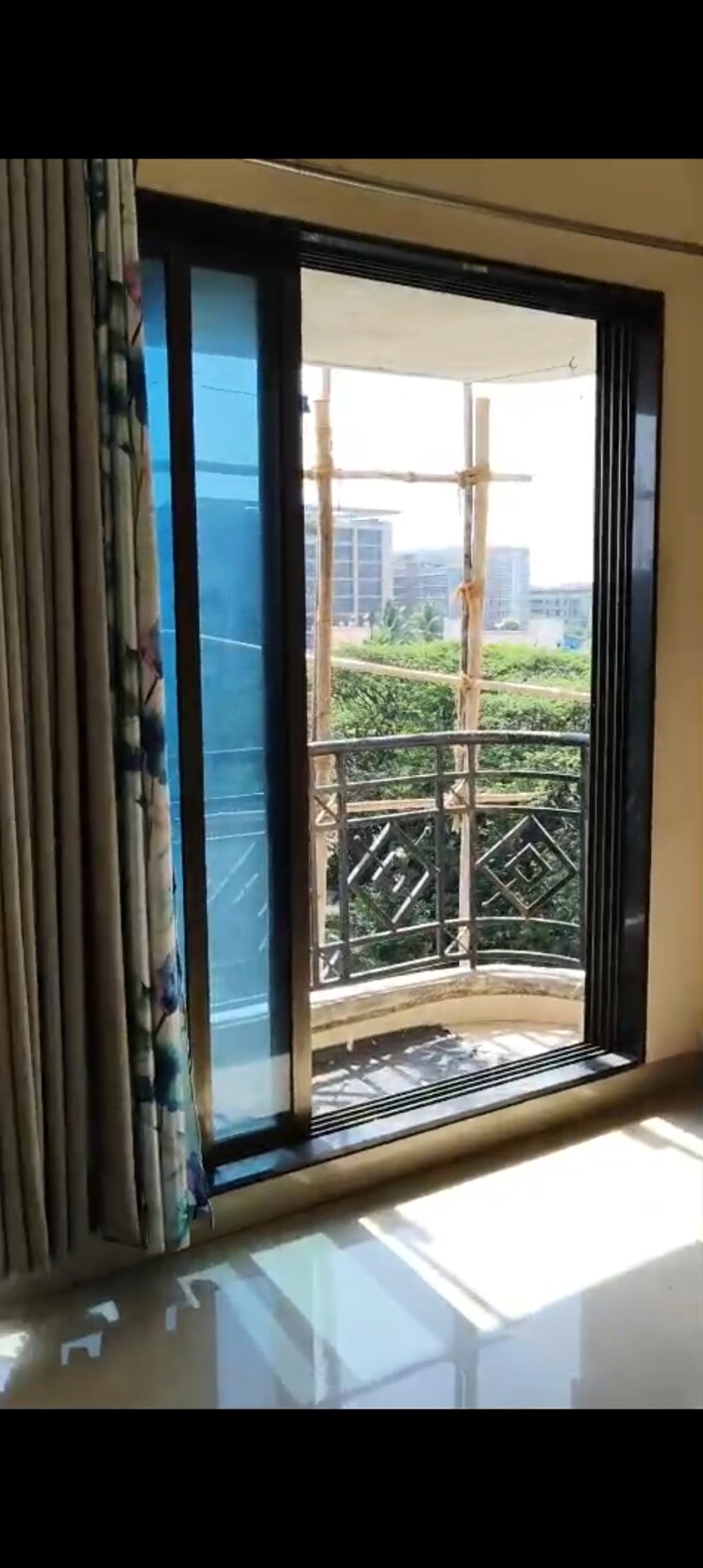 Balcony, vitthal-krupa-building 3 Bedroom 900 Sq.Ft. Apartment In Vakola Mumbai 8592904