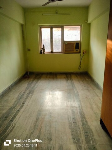 Room in 2 BHK Apartment at Chembur – for Rent
