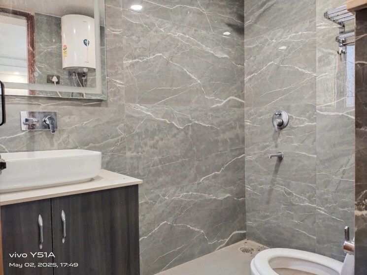 Bathroom, shanti kunj 3 Bedroom 1550 Sq.Ft. Builder Floor In Shanti Kunj Delhi 8593069