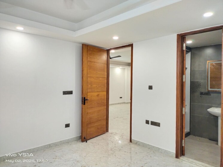 Room, shanti kunj 3 Bedroom 1550 Sq.Ft. Builder Floor In Shanti Kunj Delhi 8593069