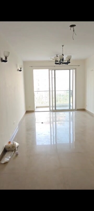 Room in 3 BHK Apartment at Prateek Grand City, Siddharth Vihar – for Rent