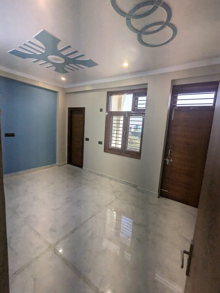 Room, migsun-vilaasa 4 Bedroom 3520 Sq.Ft. Apartment In Eta Ii Greater Noida Greater Noida 8593105