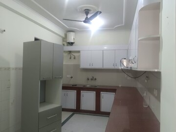 Kitchen in 3 BHK Builder Floor at Uppal Southend, Sector 49 – for Rent