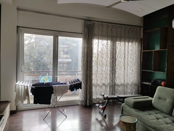 Living Room in 3 BHK Apartment at Veera Safdarjung Enclave, Safdarjung Enclave – for Sale
