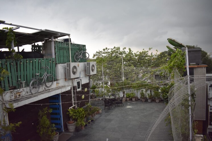 Exterior View, veera-safdarjung-enclave 3 Bedroom 1800 Sq.Ft. Apartment In Safdarjung Enclave Delhi 8593153