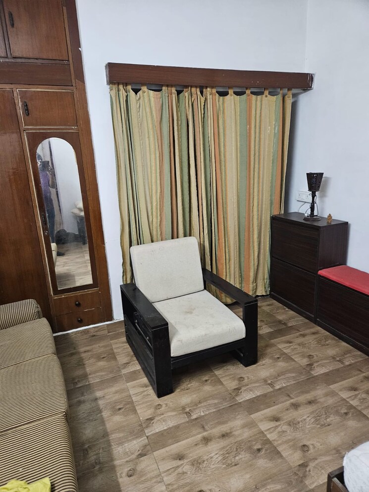 Master Bedroom, dda-rosewood-apartments 3 Bedroom 1500 Sq.Ft. Apartment In Vasant Kunj Delhi 8593208