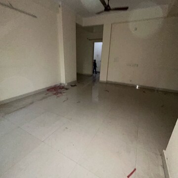 Room in 3 BHK Apartment at Maxblis White House, Sector 75 – for Rent