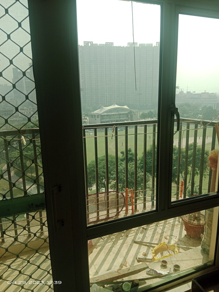 Balcony, gaur-city-4th-avenue 2.5 Bedroom 1175 Sq.Ft. Apartment In Sector 4 Greater Noida Greater Noida 8593274