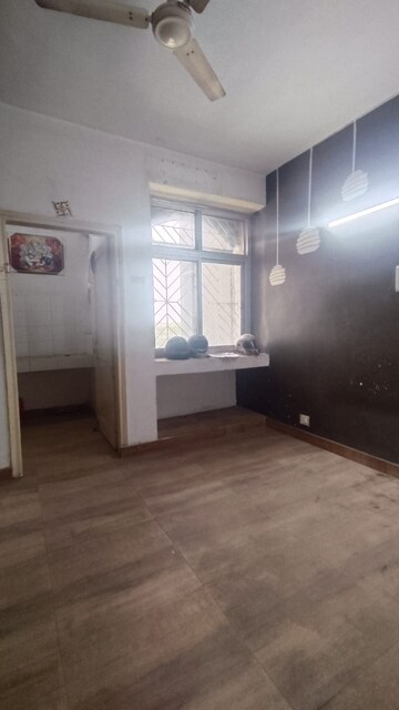 2 BHK Apartment For Rent in Karthik Apartment, Sector 21c