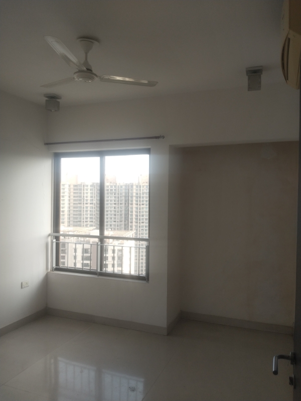 2 BHK + Pooja Room Apartment For Rent in Lodha Luxuria