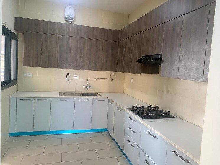 Kitchen, raheja-vedaanta 3.5 Bedroom 2400 Sq.Ft. Villa In Sector 108 Gurgaon 8592234