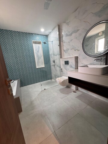 Attached Bathroom in 4 BHK Builder Floor at Green Fields Colony – for Rent