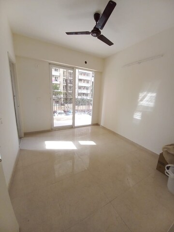 Room in 2 BHK Apartment at Signature The Millennia 2, Sector 37d – for Rent