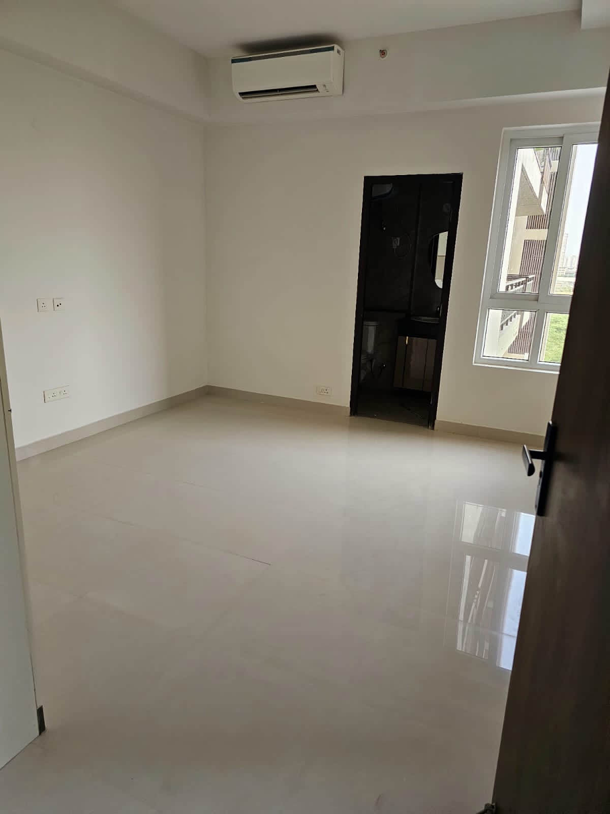 4 BHK 3200 Sq.Ft. Apartment in Adani Oyster Arcade