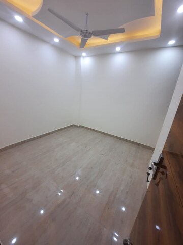 Room in 3 BHK Builder Floor at Malviya Nagar – for Sale