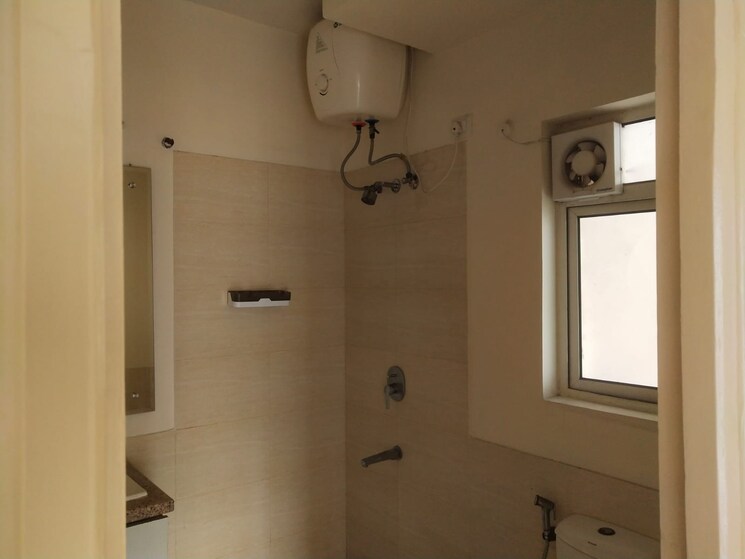 Bathroom, moti nagar 2 Bedroom 1380 Sq.Ft. Apartment In Moti Nagar Delhi 8593409