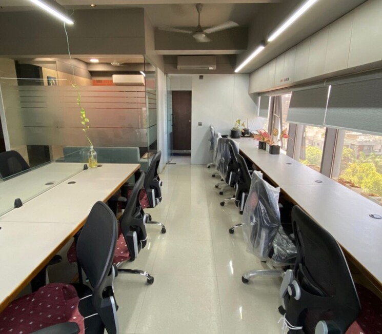 Team Area, thaltej Commercial Office Space 1385 Sq.Ft. In Thaltej Ahmedabad 8593434